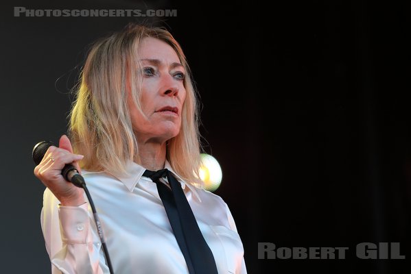 KIM GORDON - 2022-06-04 - ANGERS - Le Chabada - Scene Reverberation - 